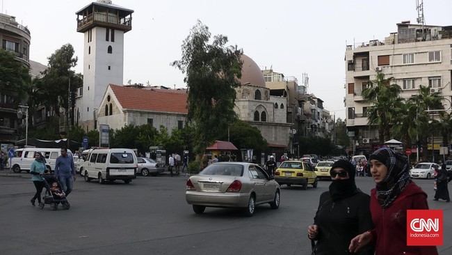 Isu sektarian, perang antara rakyat yang mayoritas Sunni melawan penguasa yang Syiah, kerap dituding jadi penyebab perang Suriah yang sudah berjalan lima tahun.
