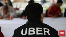 Habis Bensin, Sopir Uber Ini Marah Minta Uang ke Penumpang
