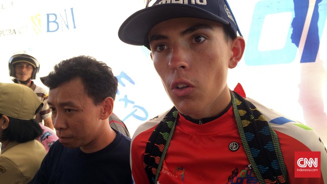 Juara umum Tour de Flores Daniel Whitehouse bahkan berjanji akan kembali ke 'Nusa Nipa' jika punya kesempatan berkunjung ke Indonesia.