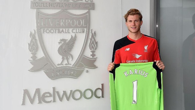 Kiper baru Liverpool, Loris Karius, tak kecil hati meski di pertandingan keduanya melakukan blunder yang membuatnya jadi olok-olok di media sosial.