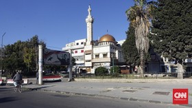 Yayasan Pemimpin Chechnya Pugar Masjid Rusak Digempur Suriah