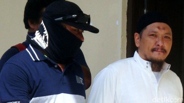 img-title Terpopuler: Sosok 5 Istri Freddy Budiman hingga Nong Poy Tampil 'Polos'