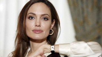 PERAWATAN TAK BERLEBIHAN HINGGA DEFINISIKAN CANTIK