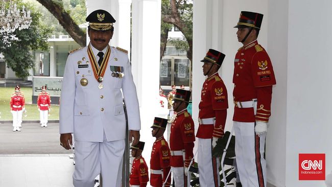 Nurdin Basirun, Gubernur Kepri yang Tersangkut Reklamasi KPK melakukan operasi tangkap tangan (OTT) yang melibatkan Gubernur Kepri Nurdin Basirun dalam dugaan kasus izin reklamasi di Kepulauan Riau, Rabu (10/7).