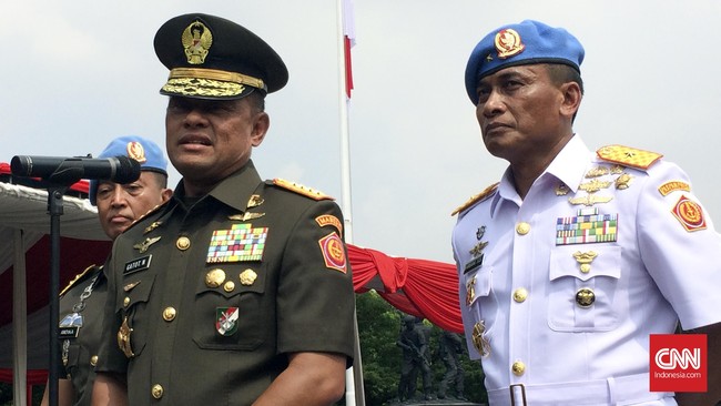 Menurut Panglima TNI Gatot Nurmantyo, membayar tebusan hanya menunjukkan Indonesia sebagai bangsa pengecut dan sapi perah.