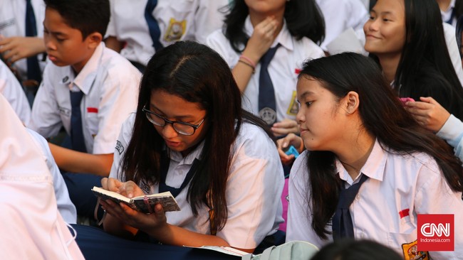 Kamu yang pelajar atau mahasiswa, sering mendapat tugas membaca literatur-literatur kan? Kamu bisa melakukannya dengan cepat. Ini tipsnya.