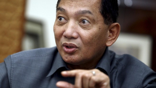 Pernyataan Lengkap Menhan soal TNI Bakal Produksi dan Distribusi Obat Menteri Pertahanan (Menhan) Sjafrie Sjamsoeddin mengungkapkan rencana TNI memproduksi dan mendistribusikan obat-obatan.