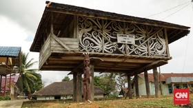 Perjalanan Panjang Suku Dayak Kenyah Demi Tetap Hidup