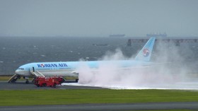 Pesawat Korean Air Berasap, Ratusan Penumpang Dievakuasi