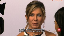 Jennifer Aniston Kabarkan Kematian Ibundanya
