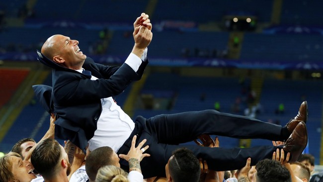 Cristiano Ronaldo menilai kunci keberhasilan timnya meraih trofi Liga Champions musim lalu adalah berkat tangan dingin pelatih Zinedine Zidane.