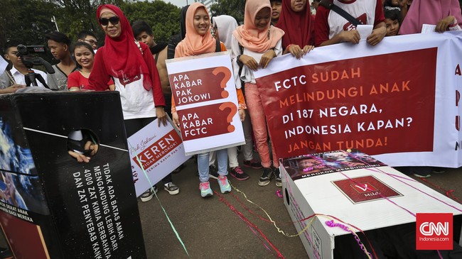 Anggota Komisi XI DPR Mukhamad Misbakhun menilai isu tingginya harga rokok merupakan bentuk bentuk kampanye anti rokok yang dikendalikan pihak asing.