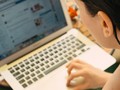 7 Cara 'Jaga Badan' Saat Duduk di Depan Laptop Seharian