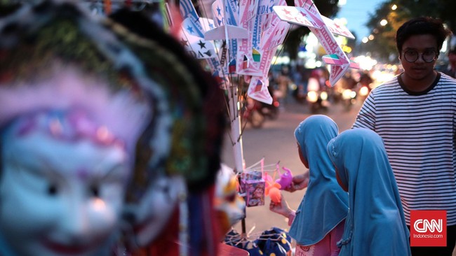 Anak-anak perlu mendapatkan jajanan dan makanan yang sehat, baik di rumah maupun saat mereka di sekolah.