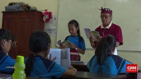 Sang Pelestari Dongeng dan Permainan Anak