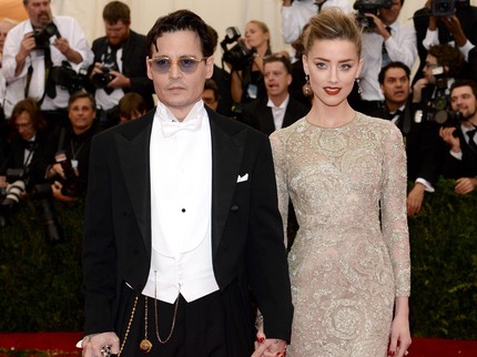 Intip Lagi 7 Momen Romantis Johnny Depp-Amber Heard Sebelum Cerai & KDRT