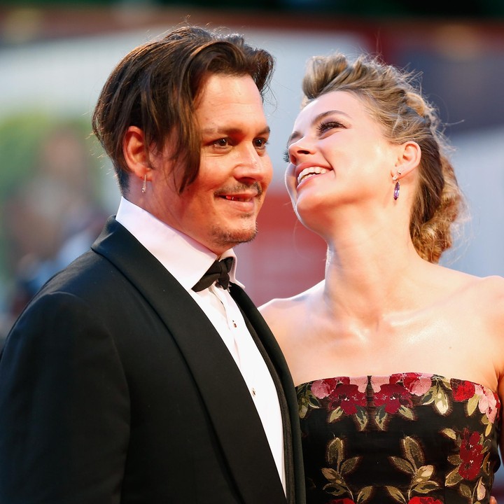 <p>Kabar pernikahan Depp dan Heard pertama kali muncul saat Heard tertangkap media mengenakan cincin tunangan awal tahun 2014 lalu. (Foto: Tristan Fewings/Getty Images)</p>