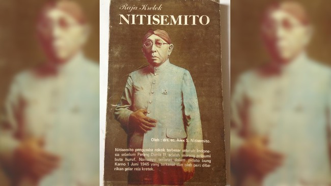 Industri rokok kretek Kudus dipercaya bermula dari Nasilah, pemilik warung yang menyediakan rokok kelobot sebagai pengganti nginang para kusir dokar.