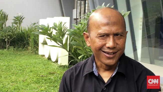 Unggahan istri Rahmad Darmawan membuat heboh Bobotoh di dunia maya. Mantan pelatih Persija Jakarta itu sempat dikira akan menjadi pelatih baru Persib Bandung.