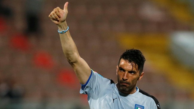 Gianluigi Buffon berambisi mengikuti jejak striker legendaris Juventus, Gianluca Vialli, dengan mempersembahkan trofi Liga Champions pada 1995-1996.