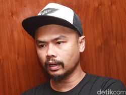 Curhat Wendy Cagur Diusir Anak Gegara Mesra dengan Kiky Saputri