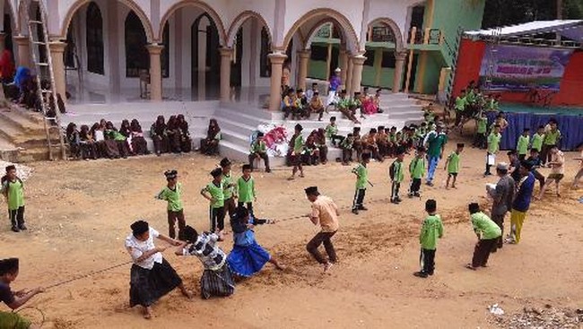 Manfaat karakter ulul-albab, ulul-abshor, ulul-ulama, dan ulul-dzikru, untuk menghadapi tantangan zaman.