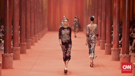 Benang Merah 34 Tahun Karya Biyan