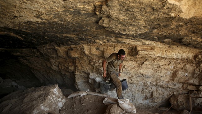 Arkeolog berencana mengubur kembali situs Mohenjo Daro untuk menghindari kerusakan akibat peubahan cuaca dan aksi teroris.