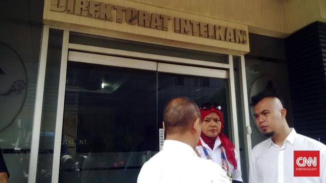 Pelapor ujaran kebencian berharap Ahmad Dhani belajar dari kasusnya dan bisa mengubah prilakunya menjadi lebih beradab.