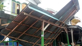Ribuan Rumah Rusak dan Satu Tewas Diguncang Gempa Padang
