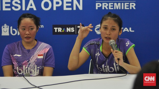 Sempat mendapatkan perlawanan ketat dari Tiara Rosalia Nuraidah/Rizki Amelia, ganda putri Belanda akhirnya lolos ke semifinal.