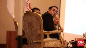 Setjen DPR Mengaku Salah Atas Surat Katebelece Fadli Zon