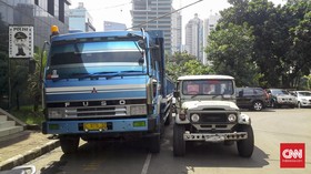 Pastikan Kenal Blind Spot Truk dan Bus Sebelum Liburan Natal