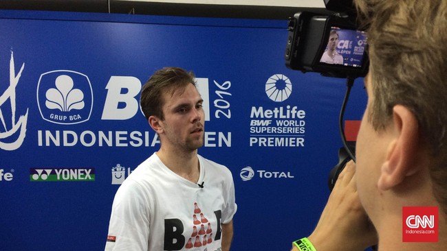 Pebulutangkis tunggal putra Denmark, Jan Ostergaard Jorgensen, meniru gaya permainan petenis dunia Andy Murray yang tampil meledak-ledak di lapangan.