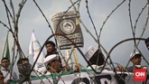 Aksi FPI Kecam PKI Ribuan simpatisan dari beragam organisasi massa Islam menggelar demonstrasi menolak paham komunisme.