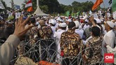 Aksi FPI Kecam PKI Ribuan simpatisan dari beragam organisasi massa Islam menggelar demonstrasi menolak paham komunisme.