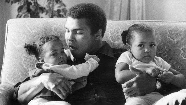 Di mata Barack Obama, Muhammad Ali bukan sekadar petinju, namun sosok penting yang turut membentuk sejarah negaranya menjadi Amerika yang saat ini.
