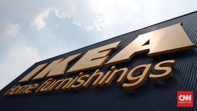 Empat eks eksekutif IKEA di Prancis digugat ke pengadilan dengan tuduhan memata-matai karyawan dan pelamar menggunakan jasa detektif partikelir dan polisi.