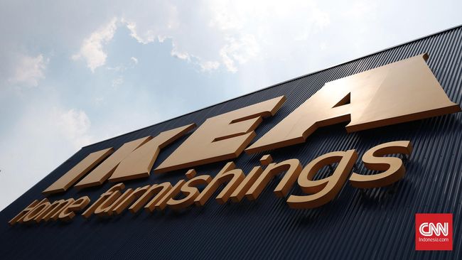 Diburu Polisi, Buronan Tertidur Pulas di Ikea Seorang lelaki yang menjadi buronan di Swedia ditemukan tertidur pulas di ranjang yang dijual di gerai swalayan Ikea.