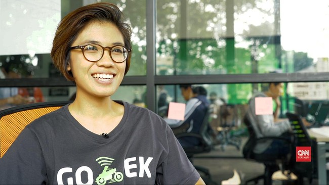 Alamanda Shantika, adalah lulusan Binus University ini bukan wanita biasa. Dia adalah salah satu orang yang membangun Gojek dari awal.