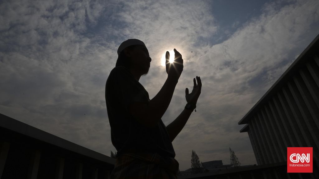 Mencintai Allah dengan Cara Menahan Diri dari Hawa Nafsu