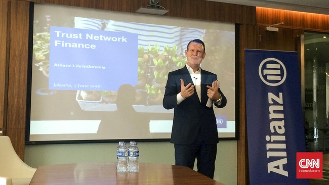 PT Asuransi Allianz Indonesia membuat program investasi sederhana yang dikemas dalam bentuk investasi atas dasar asas kepercayaan dengan akad qardh.