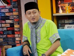 Kronologi Kecelakaan Rombongan Ustaz Zacky Mirza