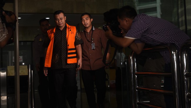 Sapi dan alat berat yang disita terkait dengan kejahatan pencucian uang yang diduga dilakukan Bupati Nonaktif Subang Ojang Sohandi.