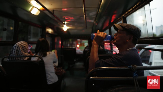 Organisasi Pengusaha Angkutan Darat menunggu langkah pemerintah untuk memudahkan penyedia bus atau mikrolet untuk terintegrasi dengan Transjakarta.