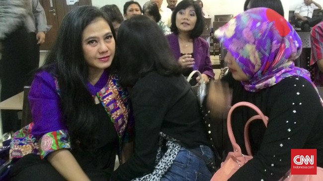 Damayanti Wisnu mengaku bersalah karena telah menerima suap dari Direktur PT. Windhu Utama Abdul Khoir dan Abdul Khoir melalui Erwantoro.
