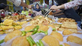 Pemprov DKI Akan Tindak Tegas Pedagang Takjil Langgar PSBB