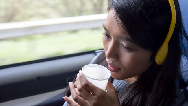 Studi: Minuman Energi Berbahaya Bagi Remaja Mereka yang masih remaja atau berusia di bawah 16 tahun sebaiknya tak mengkonsumsi minuman energi untuk menghindari efek negatif pada tubuh.