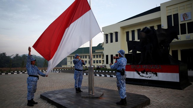 Kementerian Pertahanan menyebut organisasi masyarakat sebagai satu dari sejumlah kelompok masyarakat yang mereka sasar untuk mengikuti program bela negara.