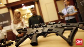 Anggota Brimob Diduga Selundupkan M16 Ditangkap di Nabire